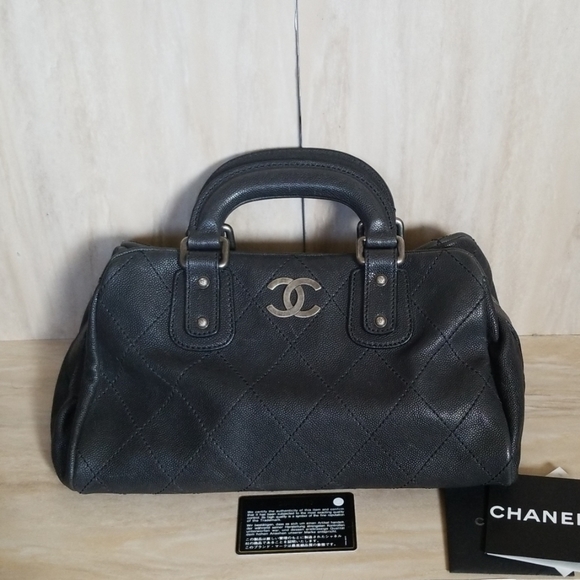 CHANEL Handbags - Authentic Chanel Black Caviar Doctor Bag